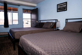 Maverick Motel